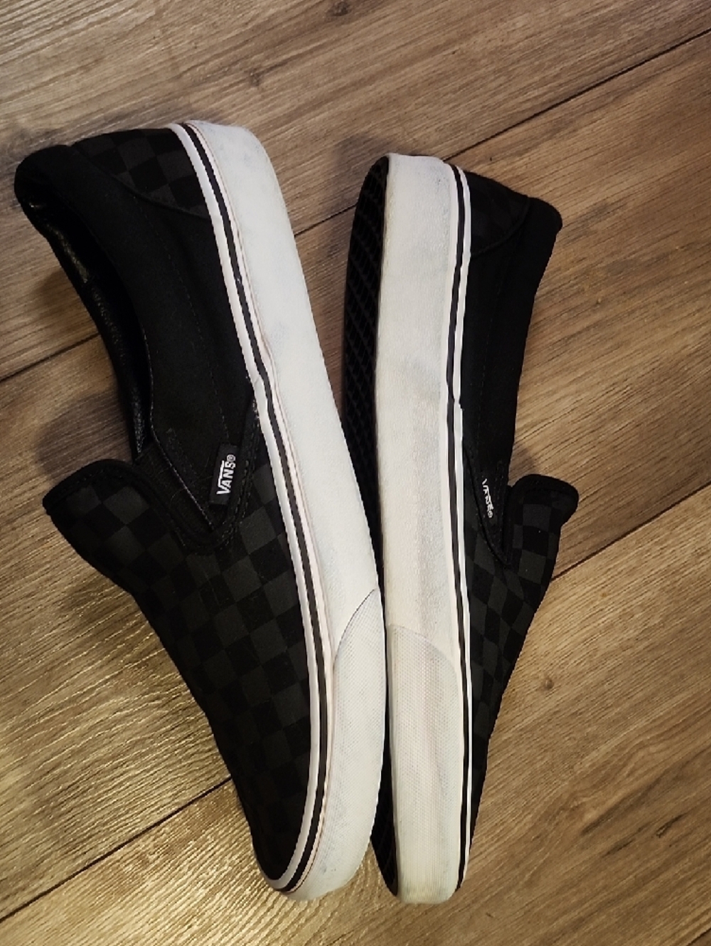 Mens Black Checkered Slip-On Vans Canvas Sneakers Sz 11.5 - Picture 3 of 6